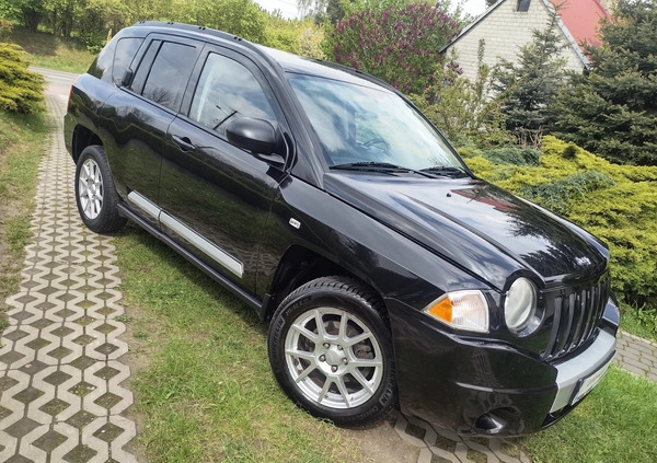 Jeep Compass cena 27990 przebieg: 213700, rok produkcji 2009 z Ćmielów małe 742